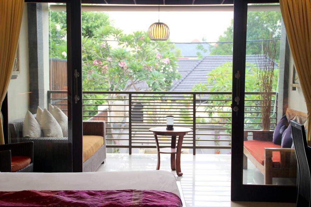 S Seminyak (Bali)
