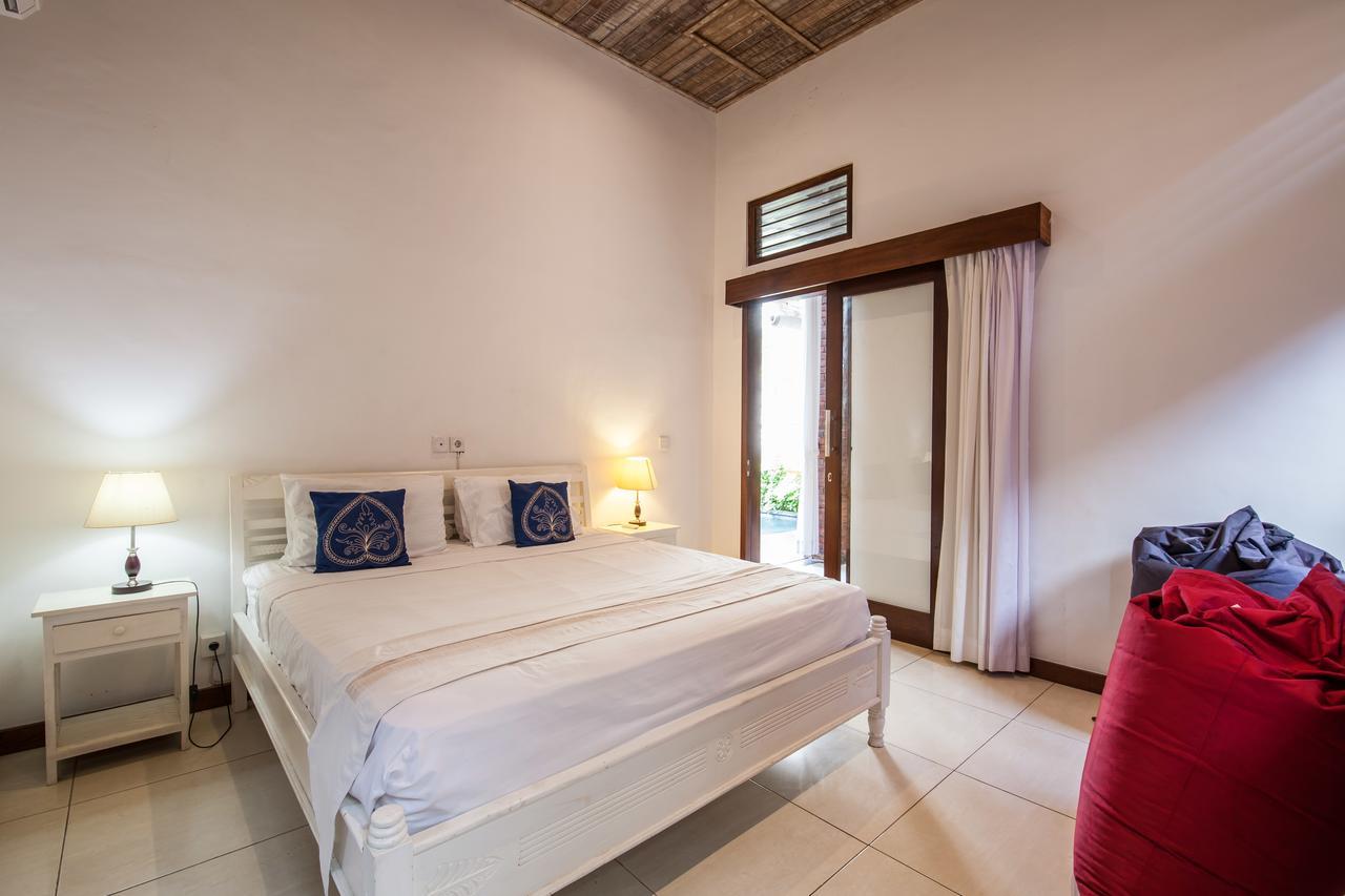 S Villa